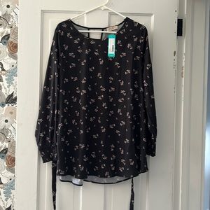 NWT Full Moon sz L maternity top